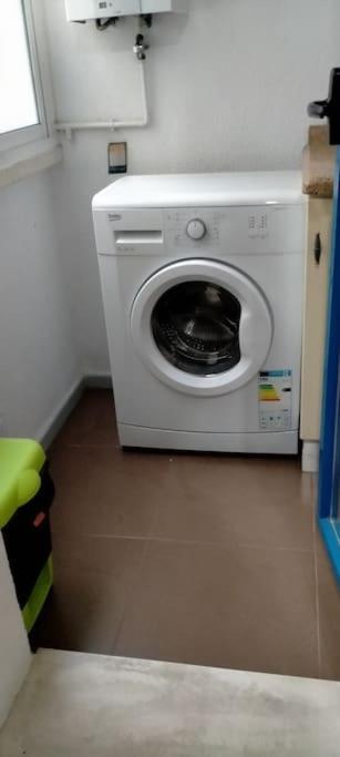 מאלגה Ayala Beach Apartment מראה חיצוני תמונה