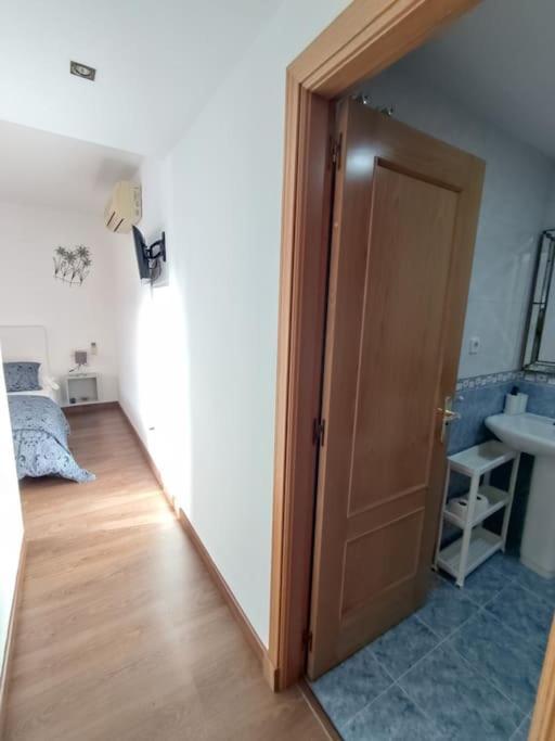 מאלגה Ayala Beach Apartment מראה חיצוני תמונה